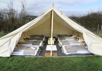 Luxury Ridge Tent: 8 Person Luxury Ridge Tent